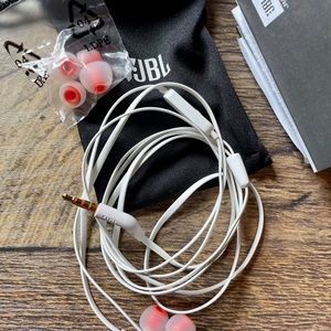 NEW JBL Wired Earbuds